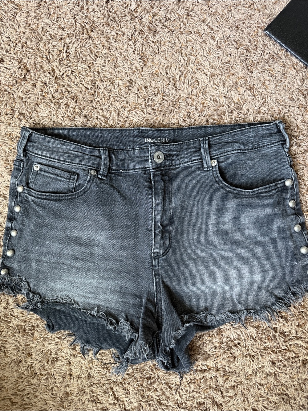 Women's Distressed Denim Shorts